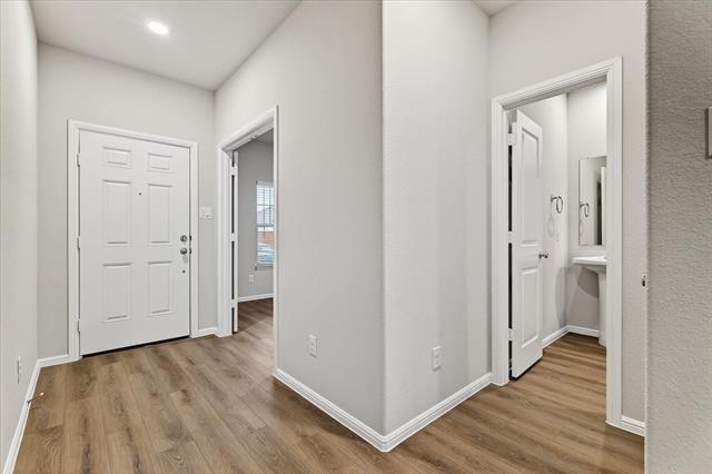 Foto del edificio - 431 Wydown Dr