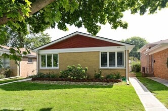 Building Photo - 8709 Kedvale Ave