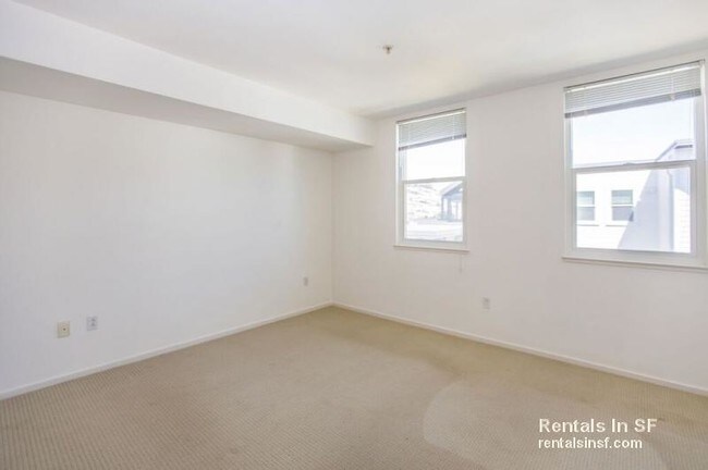 Building Photo - 8100 Oceanview Terrace