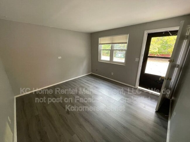 Foto del edificio - 2214 NE 77th St