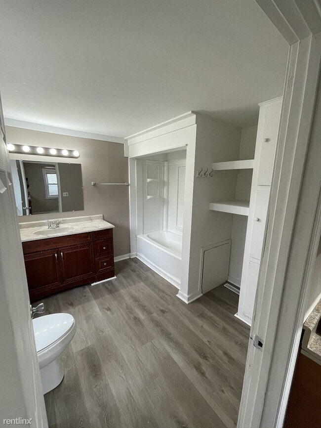 Foto del edificio - 3 br, 1 bath House - 2418 Dunlap St