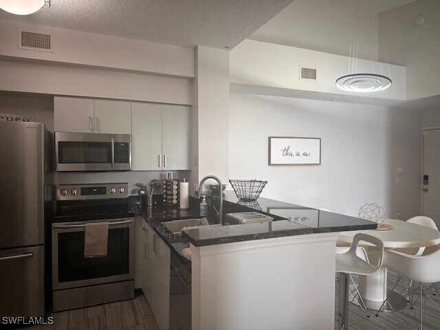 Foto del edificio - 1205 Reserve Way