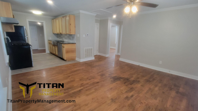 Building Photo - 3bed/ 2bath Home In Downtown Benton