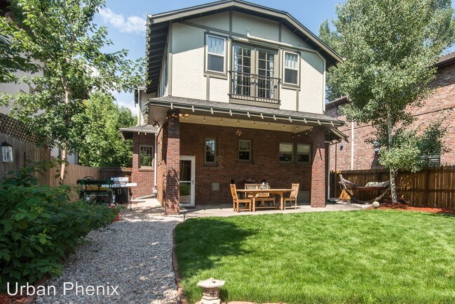 Building Photo - 726 S Corona St