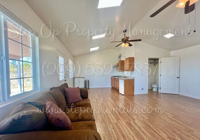 Foto del edificio - 8440 Ponderosa Way