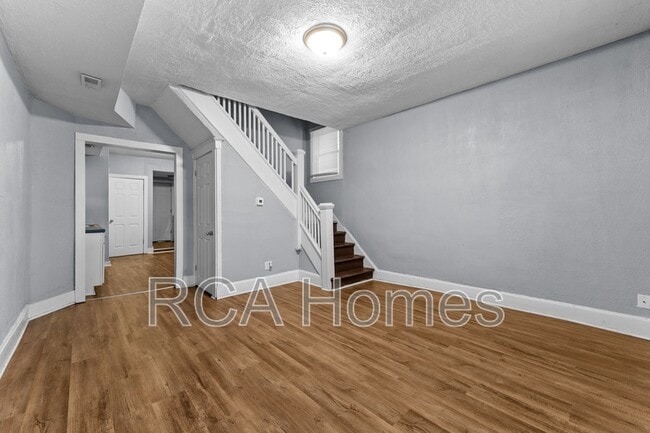 Foto del edificio - 1535 Draper St