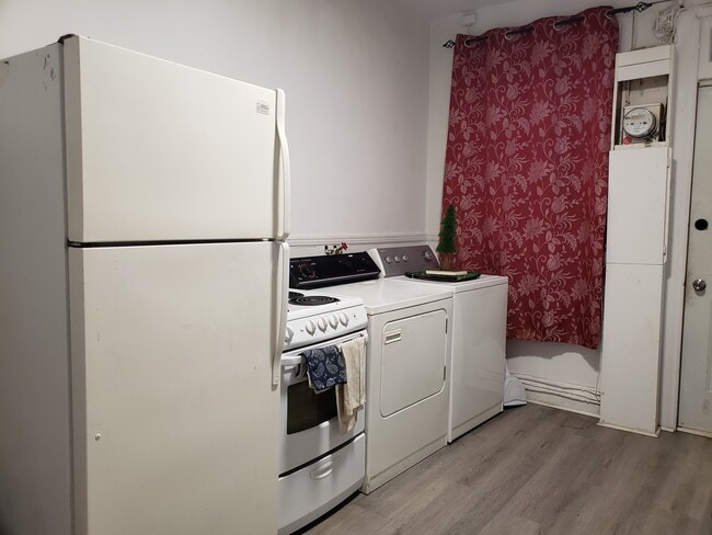 Building Photo - 4053 Rue Cartier