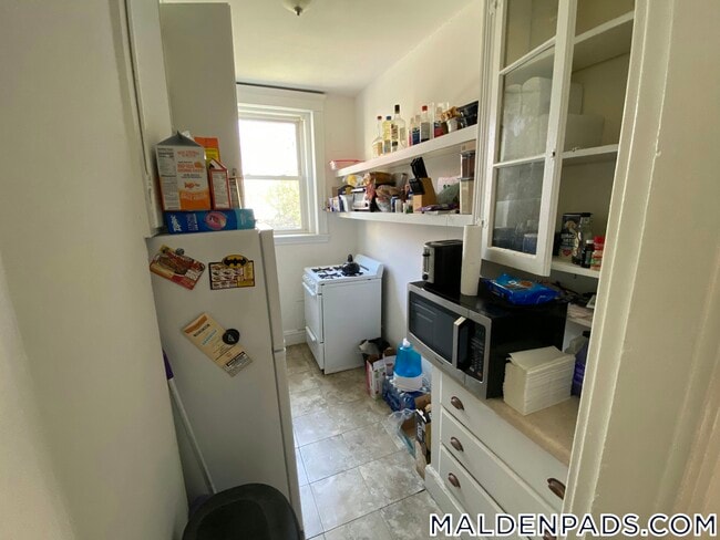 Foto del edificio - 170 Maple St