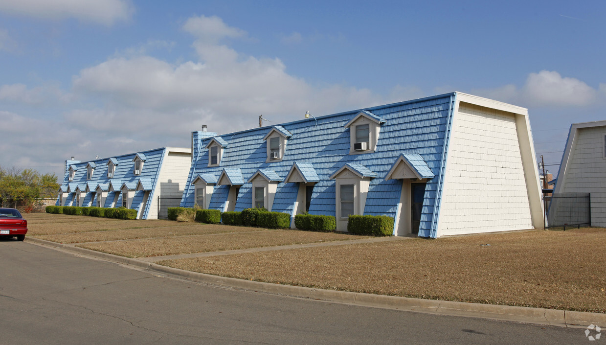 Primary Photo - Swiss Village Townhomes