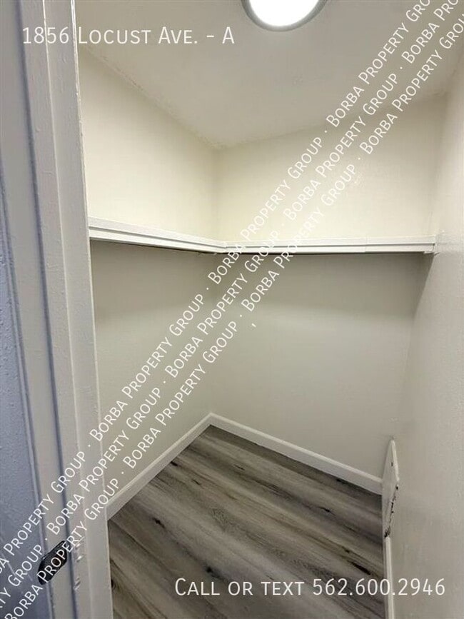 Building Photo - 1856 Locust Ave