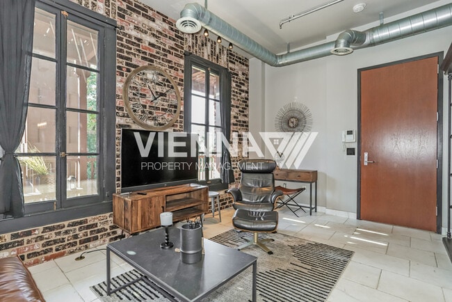 Foto del edificio - 120 I St