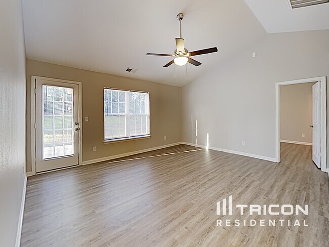 Building Photo - 1510 Verese Ct