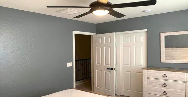 Foto del edificio - 15046 W Sells Dr