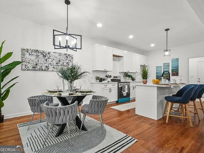 Foto del edificio - 3925 Pineshore Cir