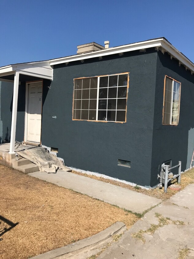 Exterior (Aún en proceso) - 732 S Kern Ave