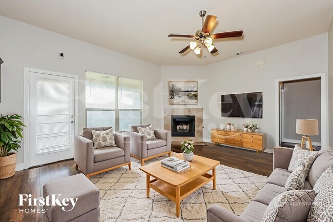 Foto del edificio - 614 Canvas Ct