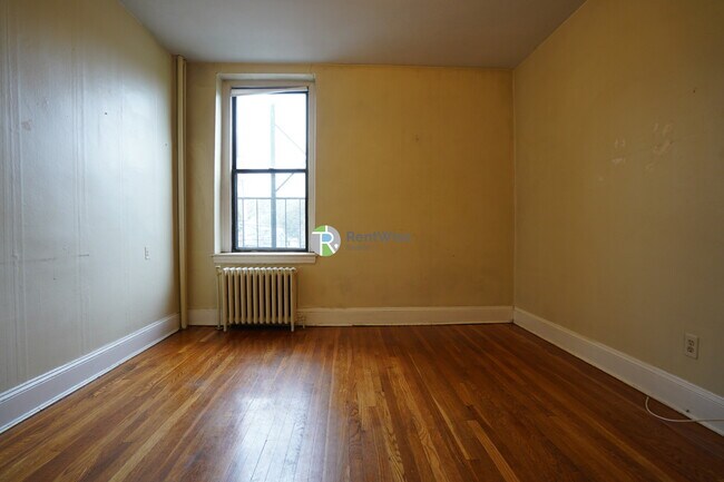 Building Photo - 223 Essex St