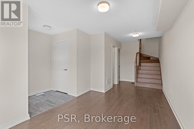 Photo du bâtiment - 2600 Castlegate Crossing