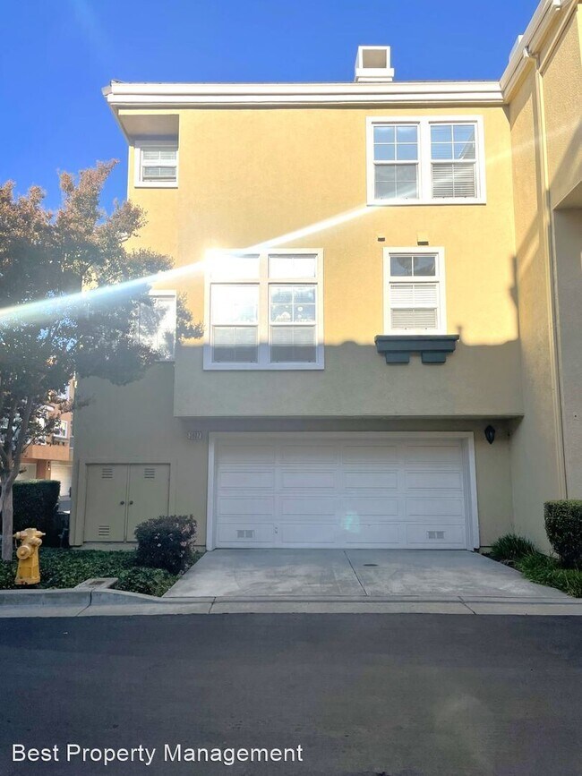 Building Photo - 2 br, 2.5 bath House - 3602 Langdon Common