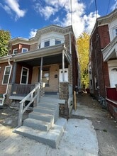 Building Photo - 510 N Hermitage Ave