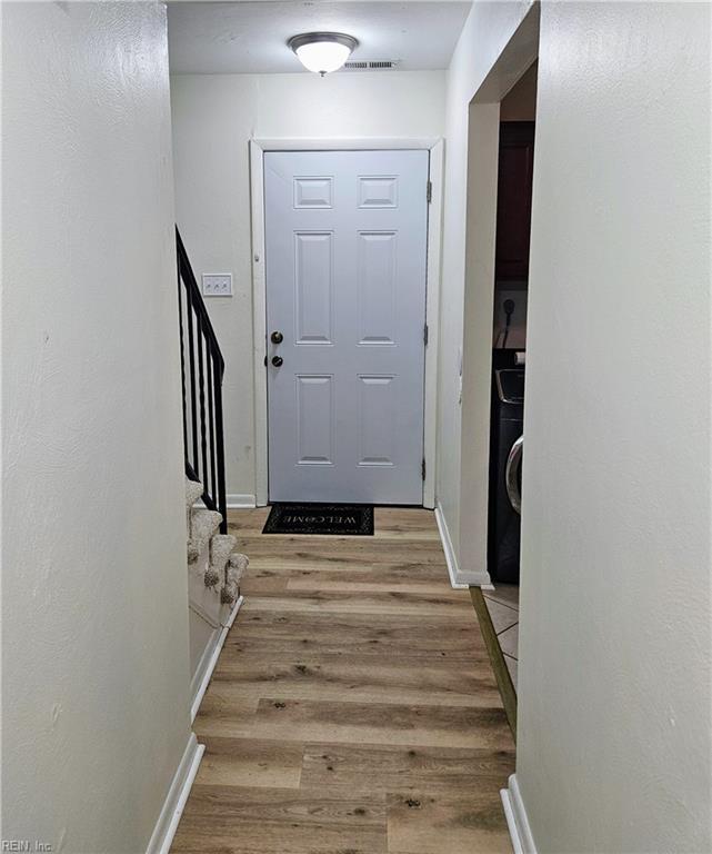 Building Photo - 5643 Dodington Ct