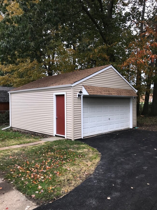 2 CAR GARAGE - 8238 Rushton Dr