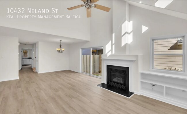 Foto del edificio - 10432 Neland St