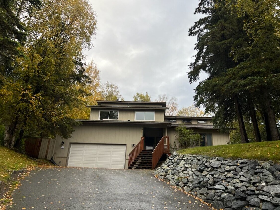 Primary Photo - 12811 Huffman Cir