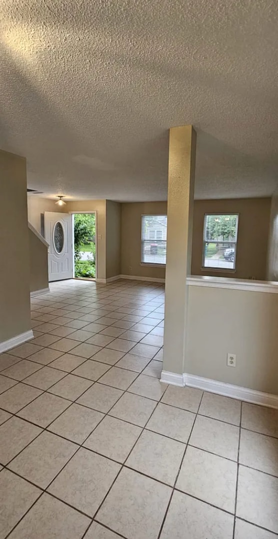 Building Photo - 2743 Brewster Ln