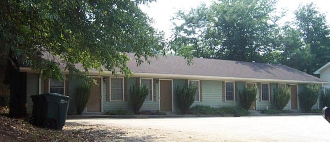 Building Photo - 123 Park St