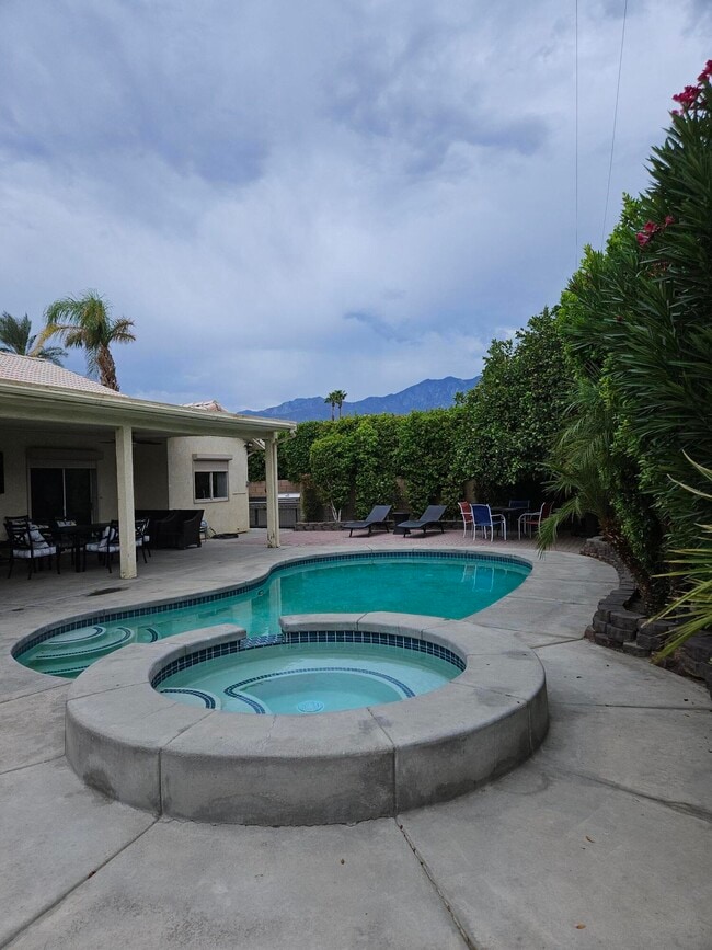 Building Photo - 68520 Risueno Rd