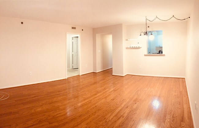 Living Room View 1 - 545 E Braddock Rd