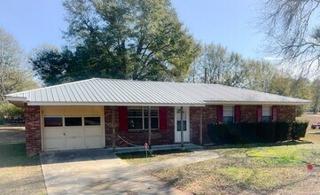 Building Photo - 2602 Halls Mill Rd