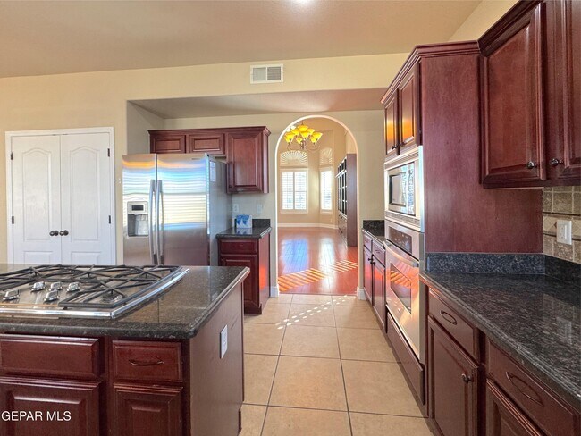 Foto del edificio - 413 Claiborne St