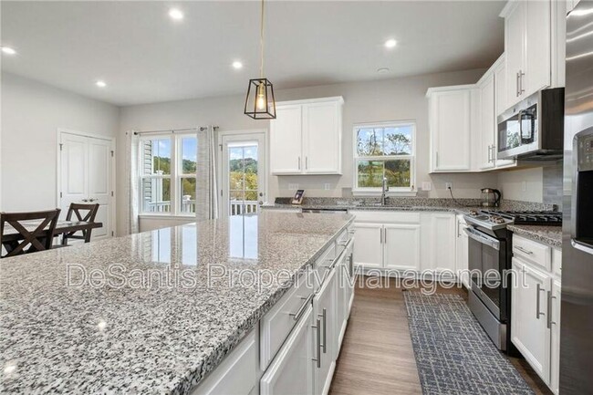 Foto del edificio - 416 Scharberry Ln