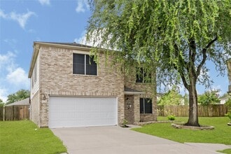 Building Photo - 9226 MacMillan Ln