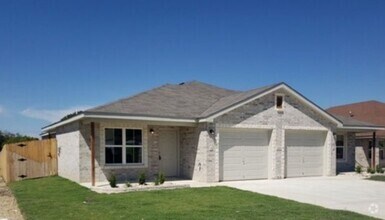 Building Photo - 3316 Stonewall Dr