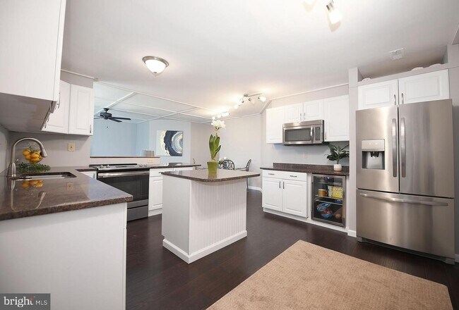 Foto del edificio - 1239 Reece Rd