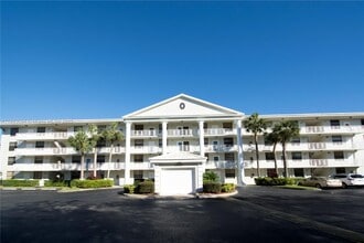 Building Photo - 1717 Whitehall Dr