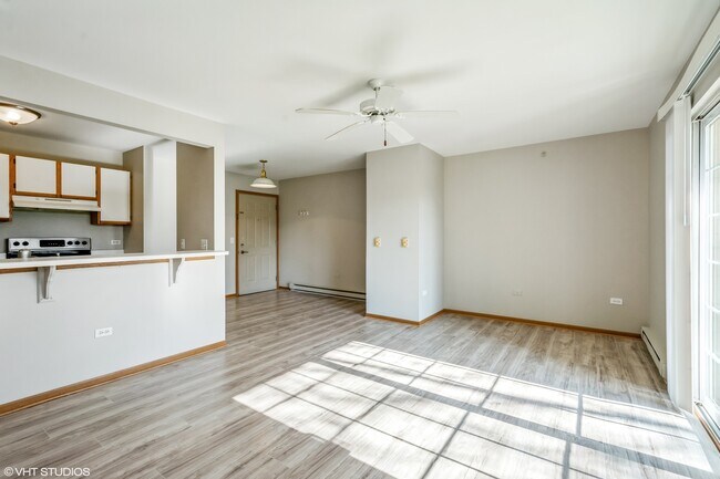 Building Photo - 1435 Spring Brook Ct