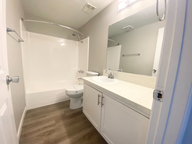 Foto del edificio - 5810 Amaya Dr