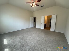 Building Photo - 2001 Hearthstone Dr