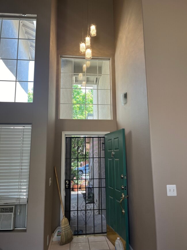 Building Photo - 16655 San Gabriel Ct