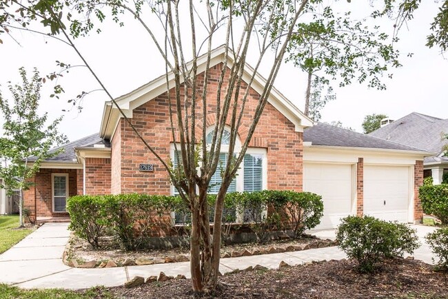 Building Photo - 17619 Sequoia View Ln