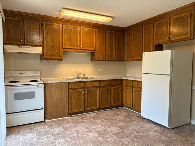 Foto del edificio - 2 Bedroom, 1.5 Bathroom Condo in Winston-S...