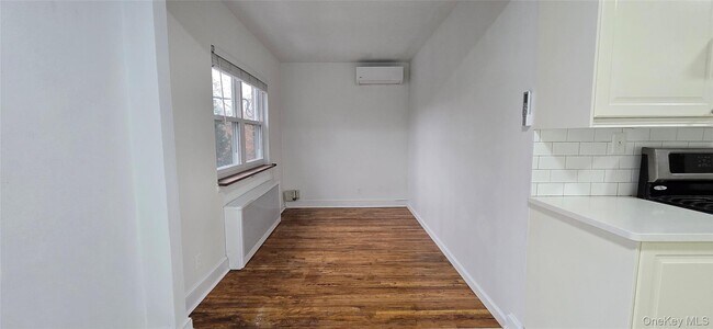 Foto del edificio - 40-19-4196 196th St