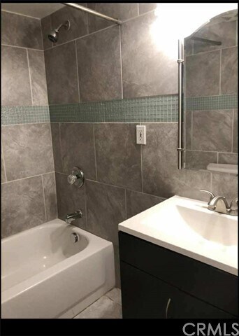 Foto del edificio - 812 E Indiana Ave
