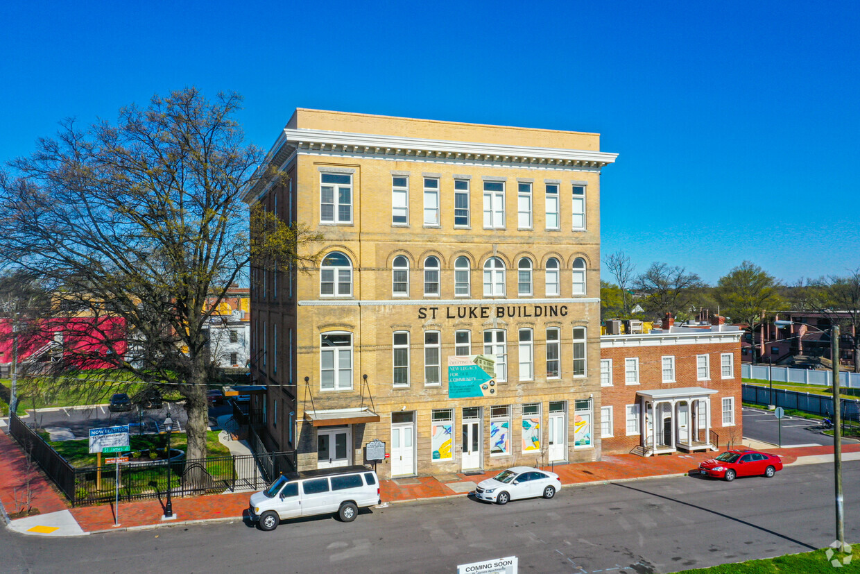 Foto del edificio - St. Luke Apartments