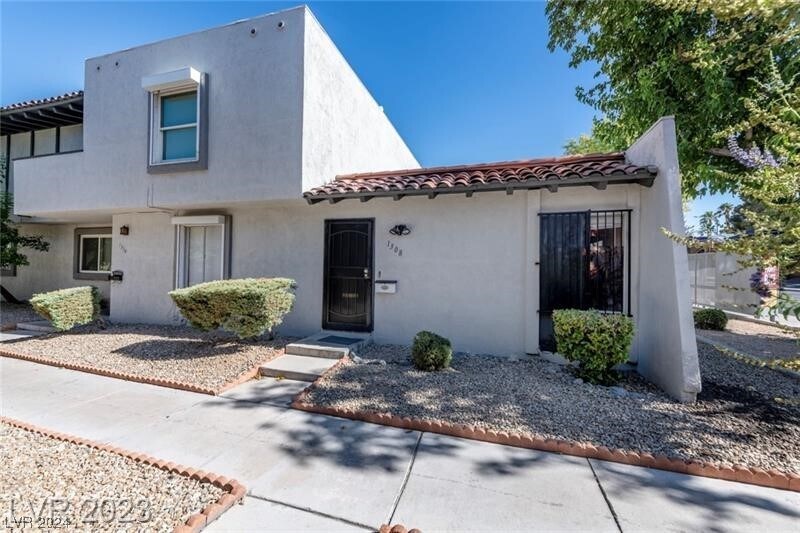 1308 N Jones Blvd, Las Vegas, NV 89108 Townhome Rentals in Las Vegas