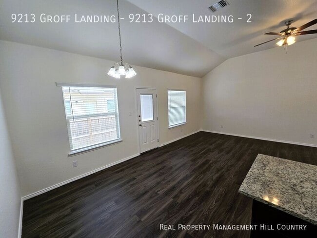 Foto del edificio - 9213 Groff Lndg